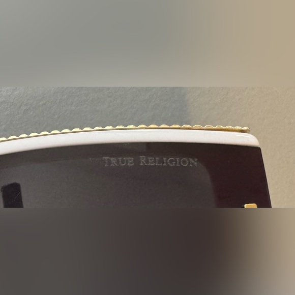 True Religion Gradient white frame oversized Sunglasses gold top accent oversize - Picture 6 of 6